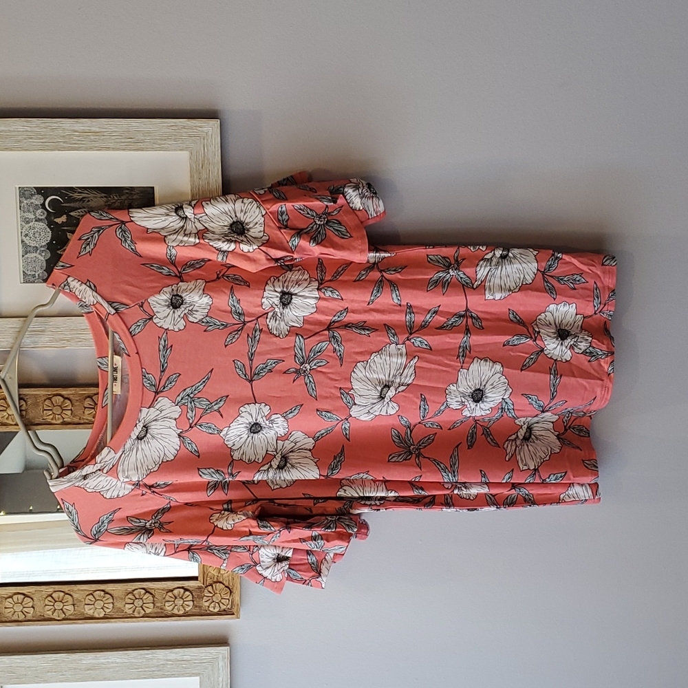 First Love Floral Bell Sleeve Ruffle Top szS NWT